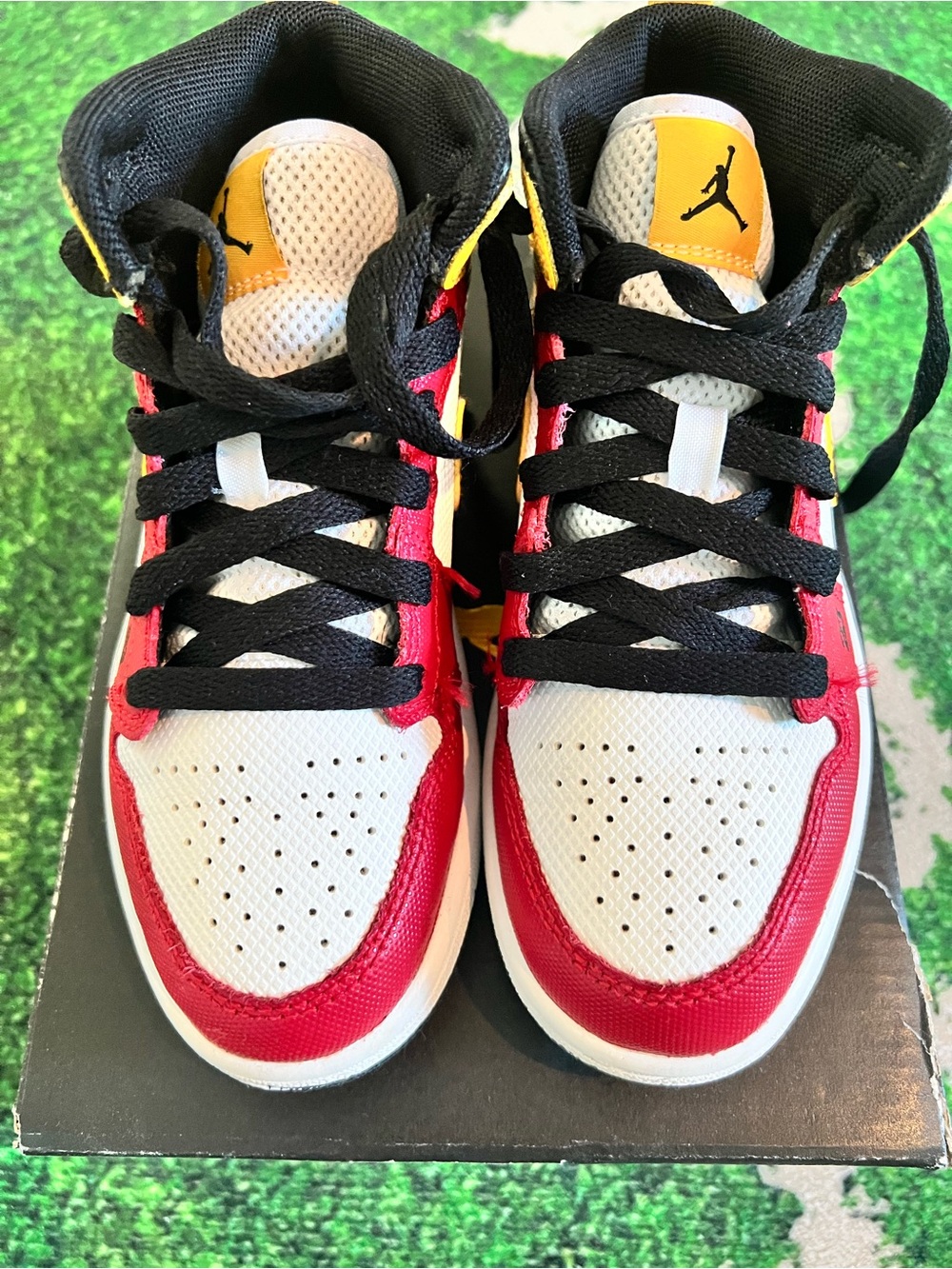 Kids Nike Jordan 1 High-Top Sneakers in Yellow, Red & White Size 13.5C - Picture 6 of 9